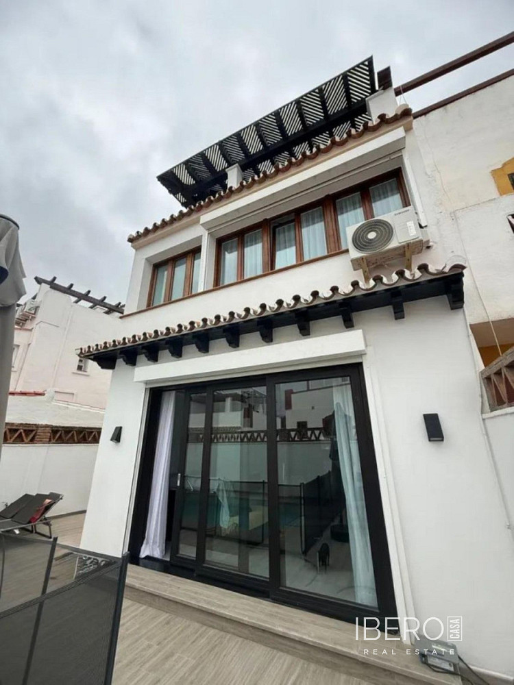 Prodej domu 230 m² s pozemkem 75 m² — photo 2