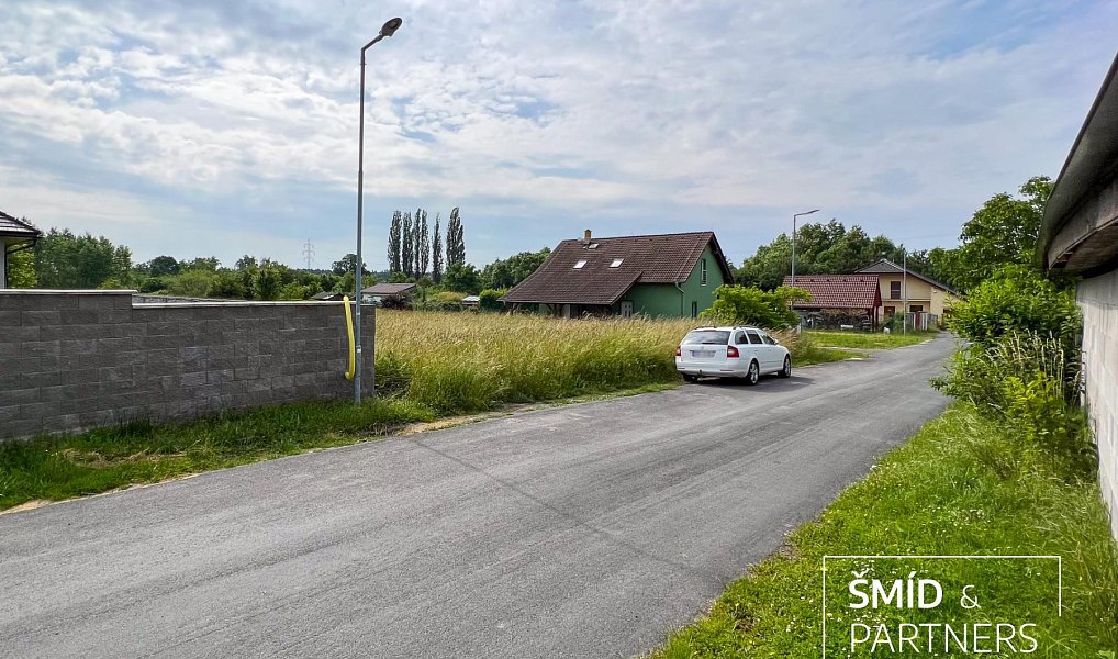 Prodej stavebního pozemku 840 m², Konárovice – náhled fotky 2