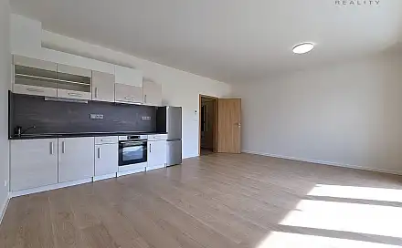 Pronájem bytu 1+kk 38 m²