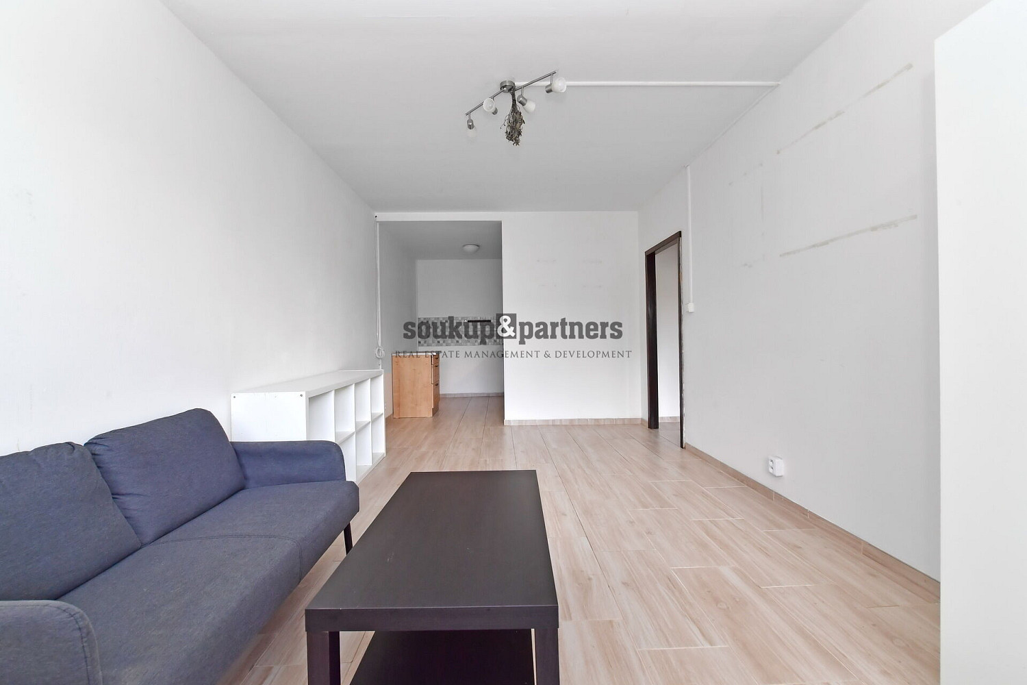 Pronájem bytu 2+kk 43 m² – fotografie 2