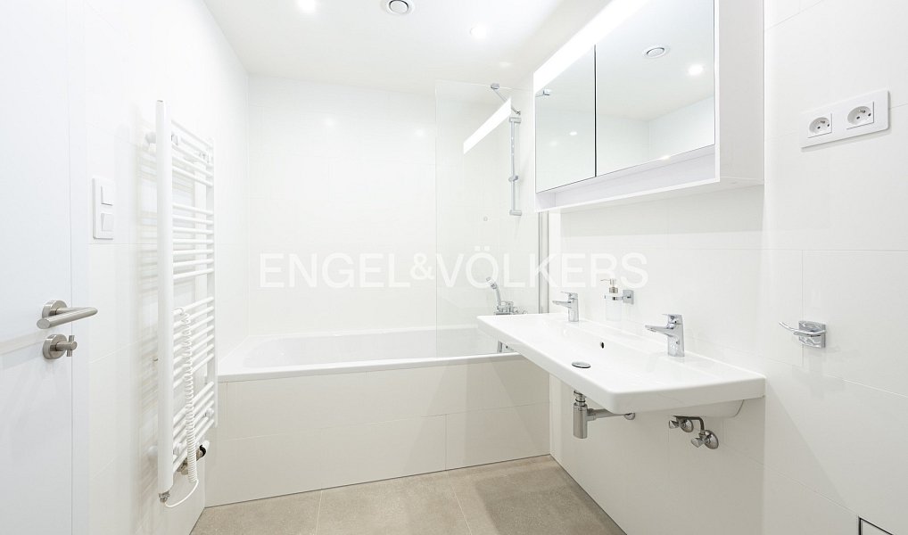 Pronájem bytu 3+kk 87 m², Praha – náhled fotky 8