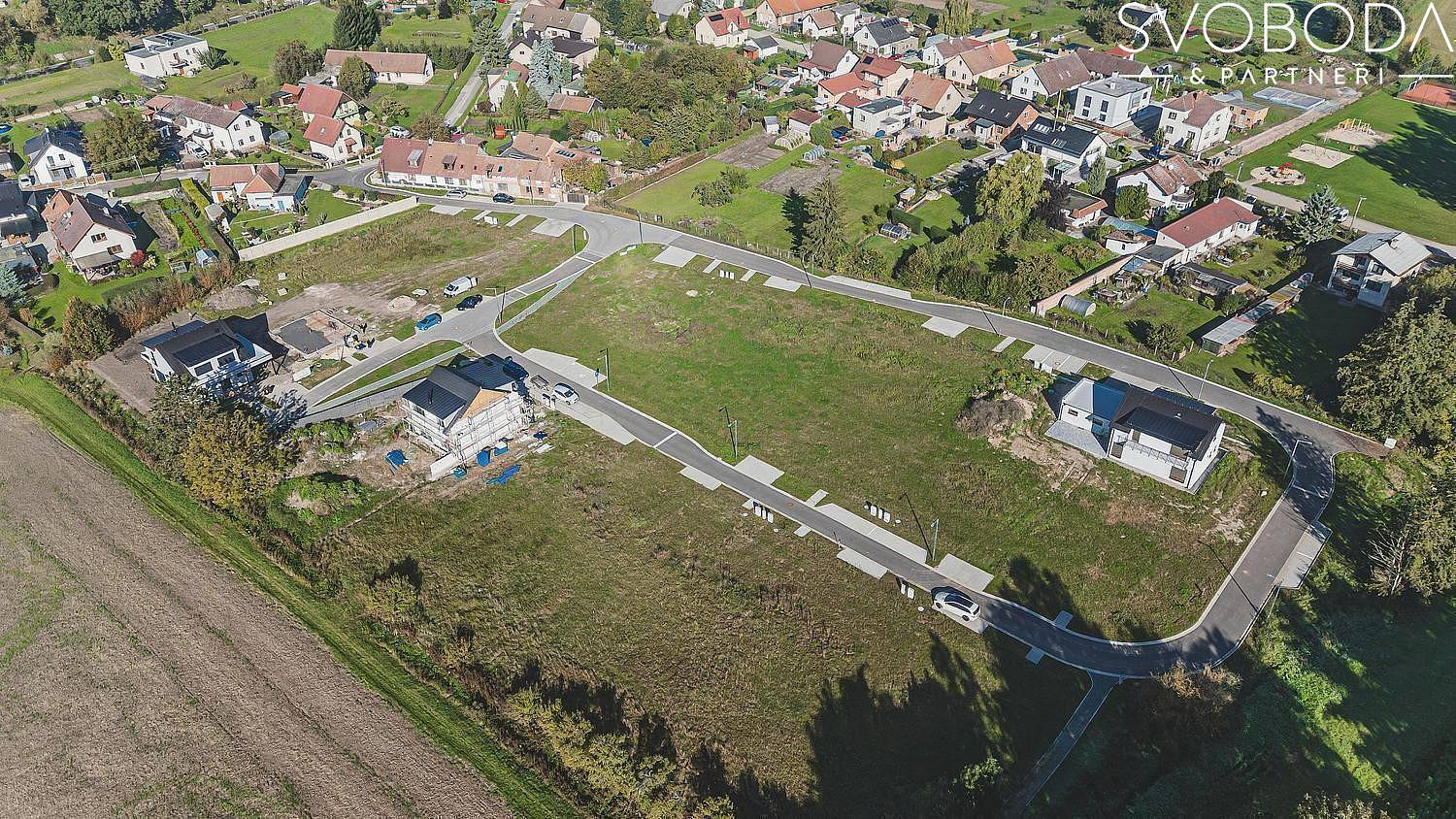 Prodej stavebního pozemku 630 m² — photo 2