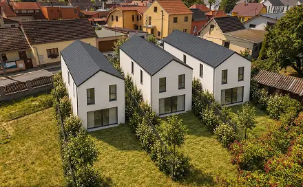 Prodej domu 90 m² s pozemkem 221 m², Dlouhá, Veleň, okres Praha-východ
