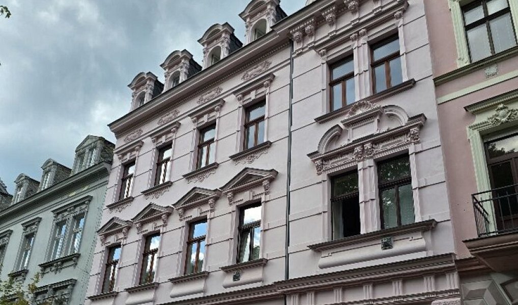 Prodej bytu 2+1 61 m², Karlovy Vary – fotka 1 z 30