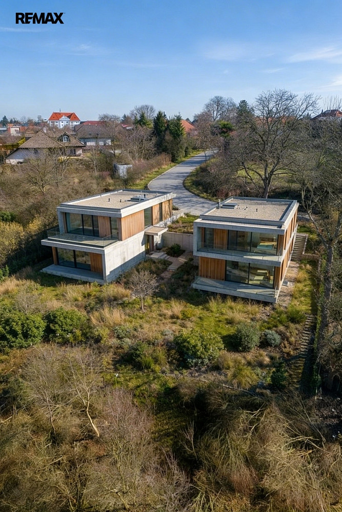 Prodej stavebního pozemku 1 872 m² — photo 5