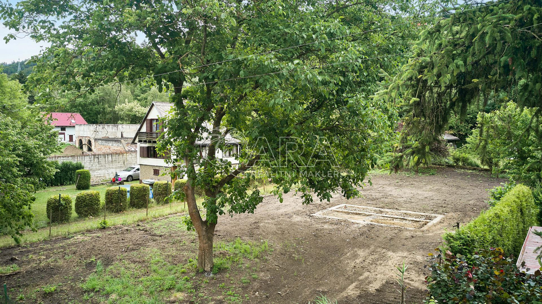 Prodej stavebního pozemku 913 m²