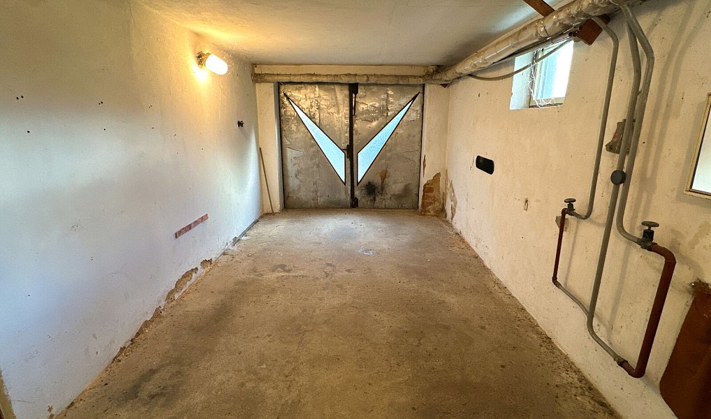 Prodej domu 350 m² s pozemkem 130 m², Halže – náhled fotky 34