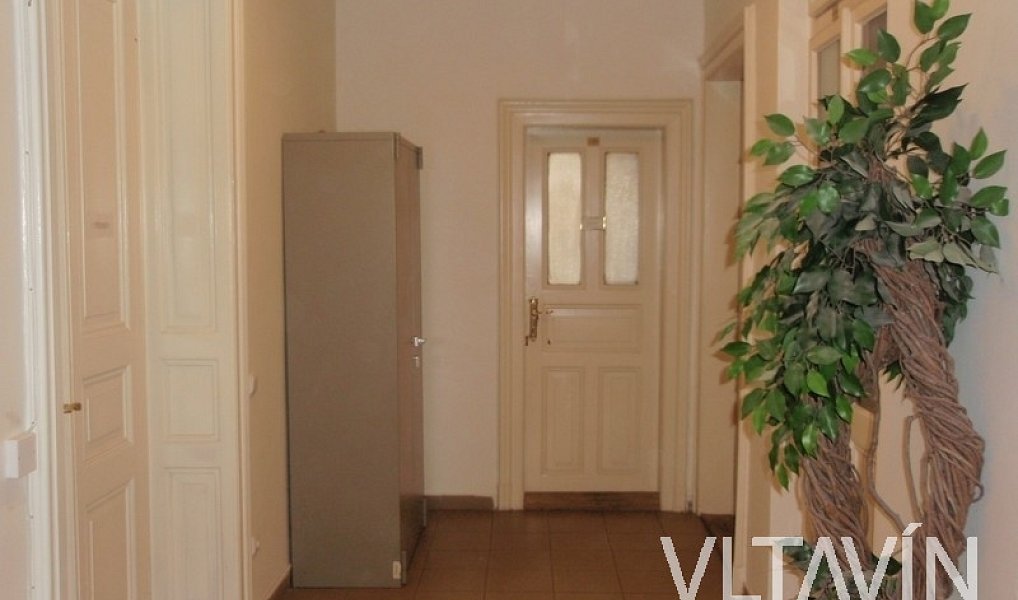 Pronájem kanceláře 137 m², Praha – náhled fotky 4
