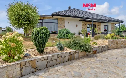 Prodej domu 175 m² s pozemkem 1 733 m², Kněžmost - Malobratřice, okres Mladá Boleslav