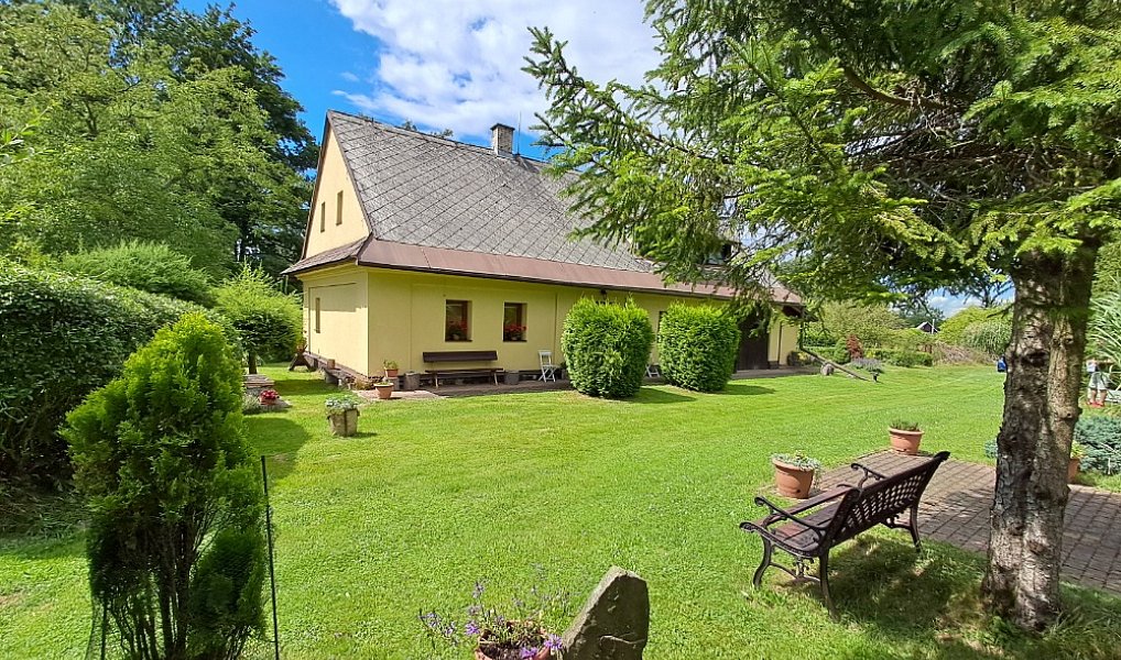 Prodej chalupy 100 m² s pozemkem 6 594 m², Hnojník, okres Frýdek-Místek