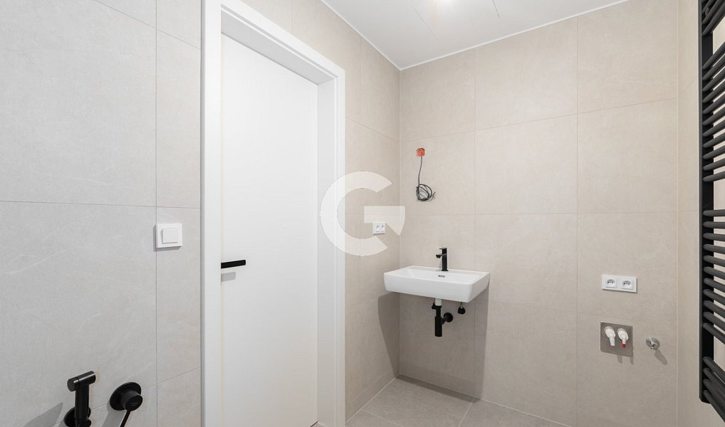 Prodej domu 178 m² s pozemkem 192 m², Zlín – náhled fotky 23