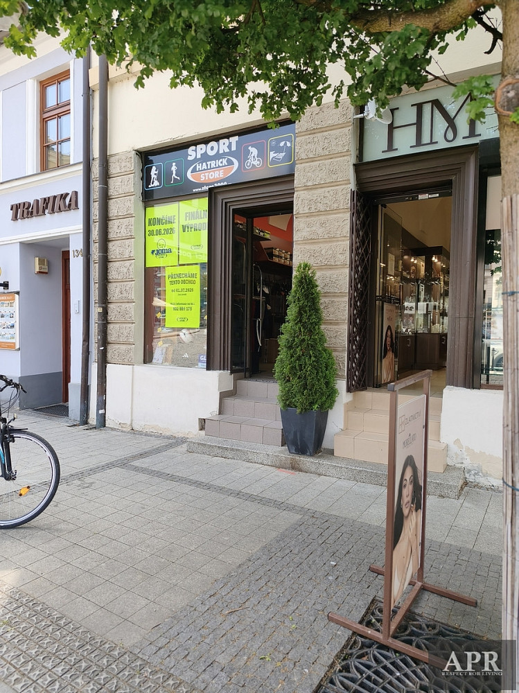 Pronájem obchodních prostor 30 m²