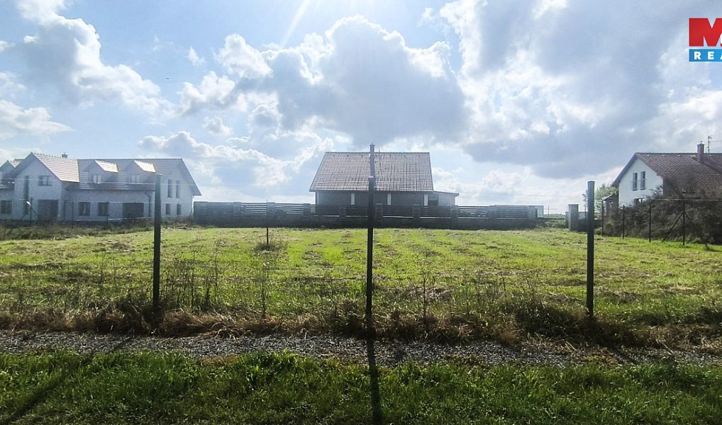 Prodej stavebního pozemku 900 m², Milostín – náhled fotky 4