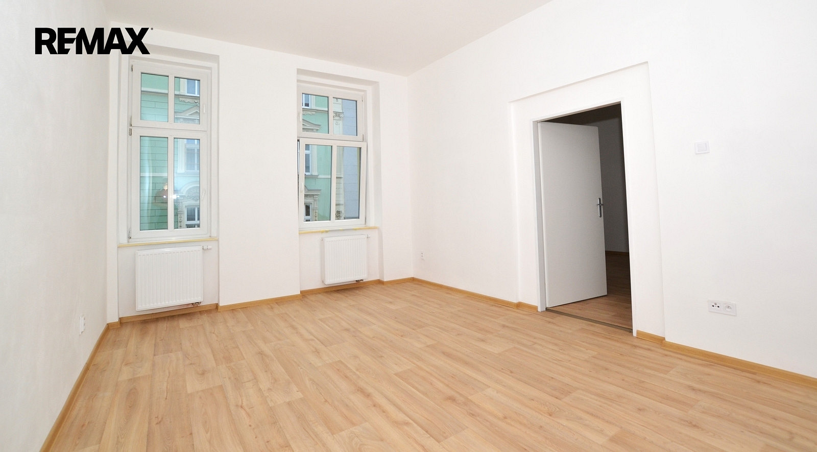 Pronájem bytu 3+kk 72 m² – pohled 5