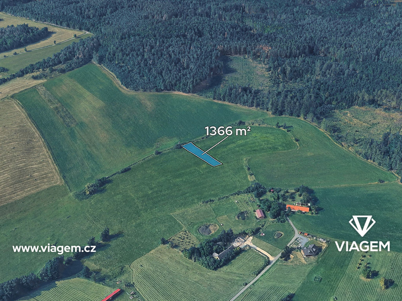 Prodej pole 1 366 m²