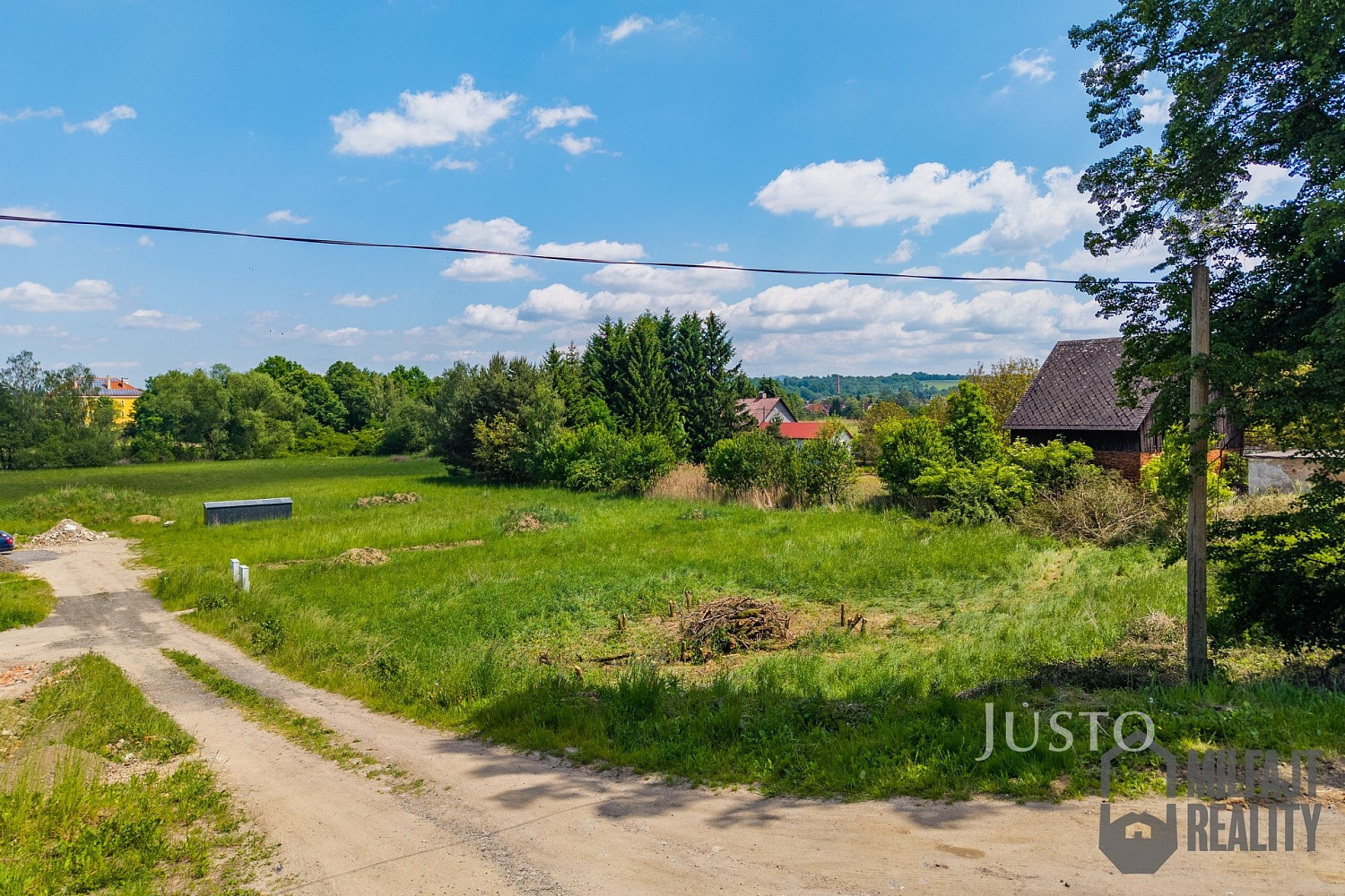 Prodej stavebního pozemku 1 451 m² – fotografie 4