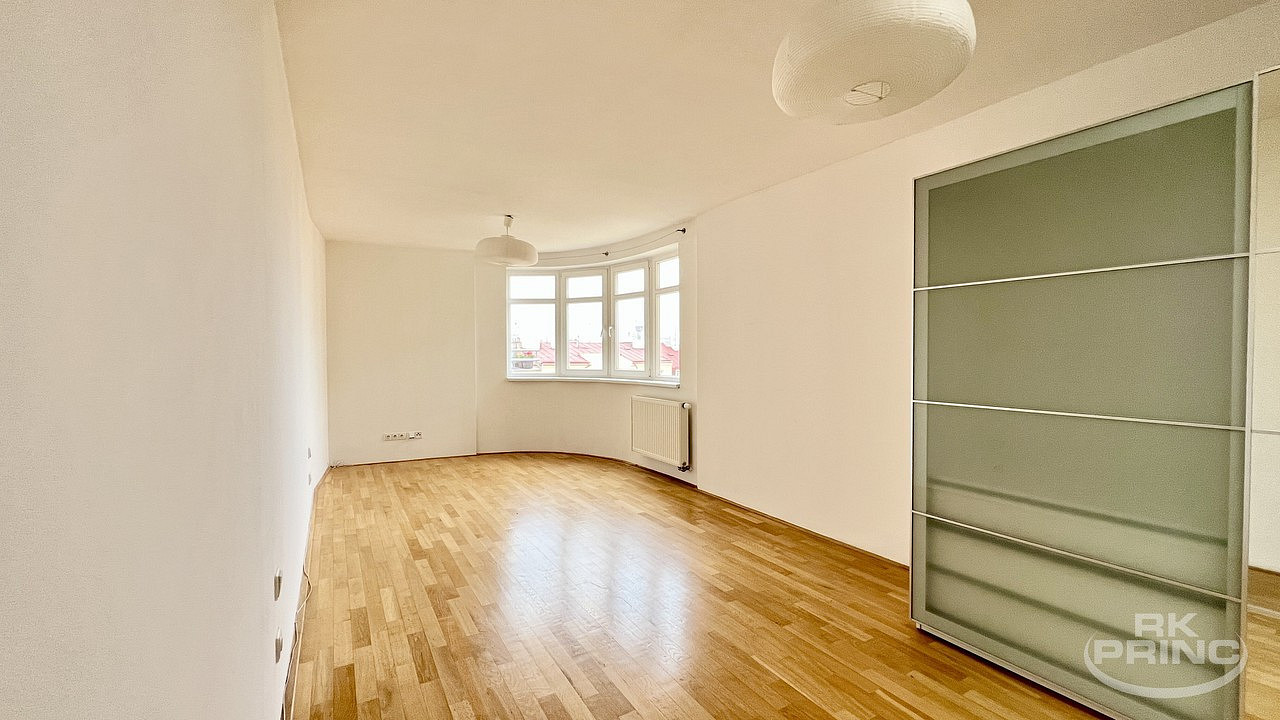 Prodej bytu 2+kk 72 m² — photo 2