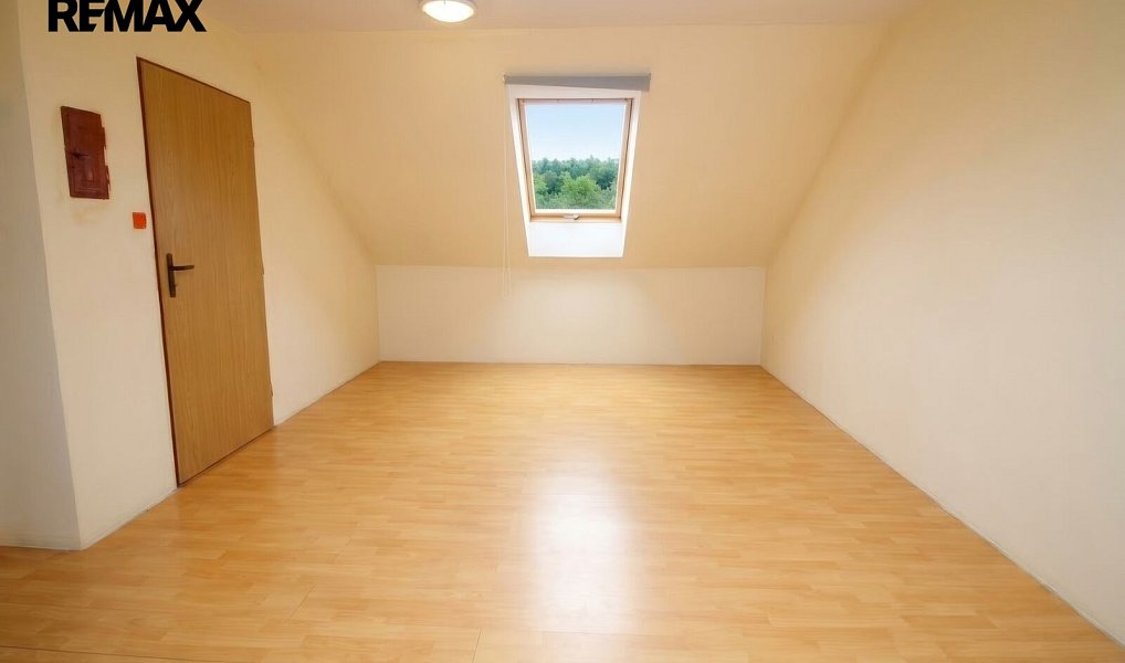 Prodej domu 130 m² s pozemkem 800 m², Dříteň – náhled fotky 8