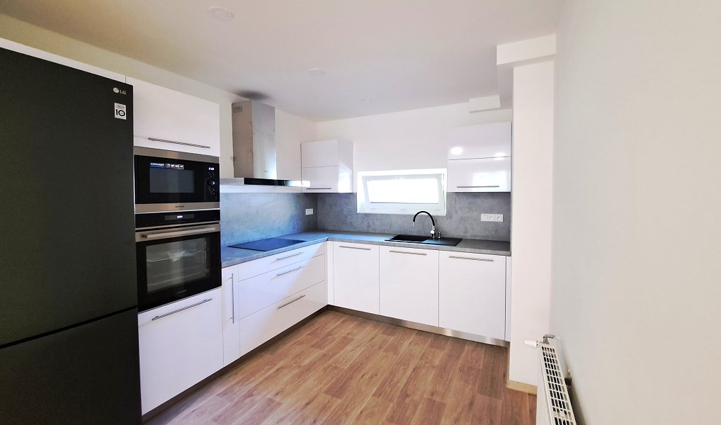 Prodej domu 230 m² s pozemkem 1 280 m², Podhradí – náhled fotky 4