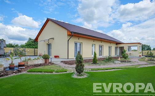Prodej domu 123 m² s pozemkem 1 454 m², Kladruby nad Labem - Bílé Vchynice, okres Pardubice