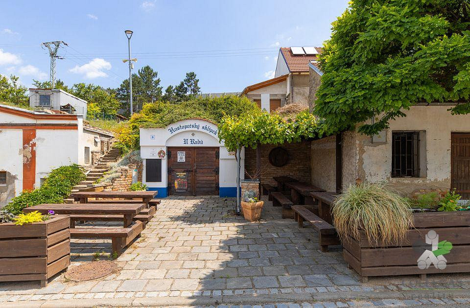 Prodej komerčního objektu (jiného typu) 421 m² – fotografie 2