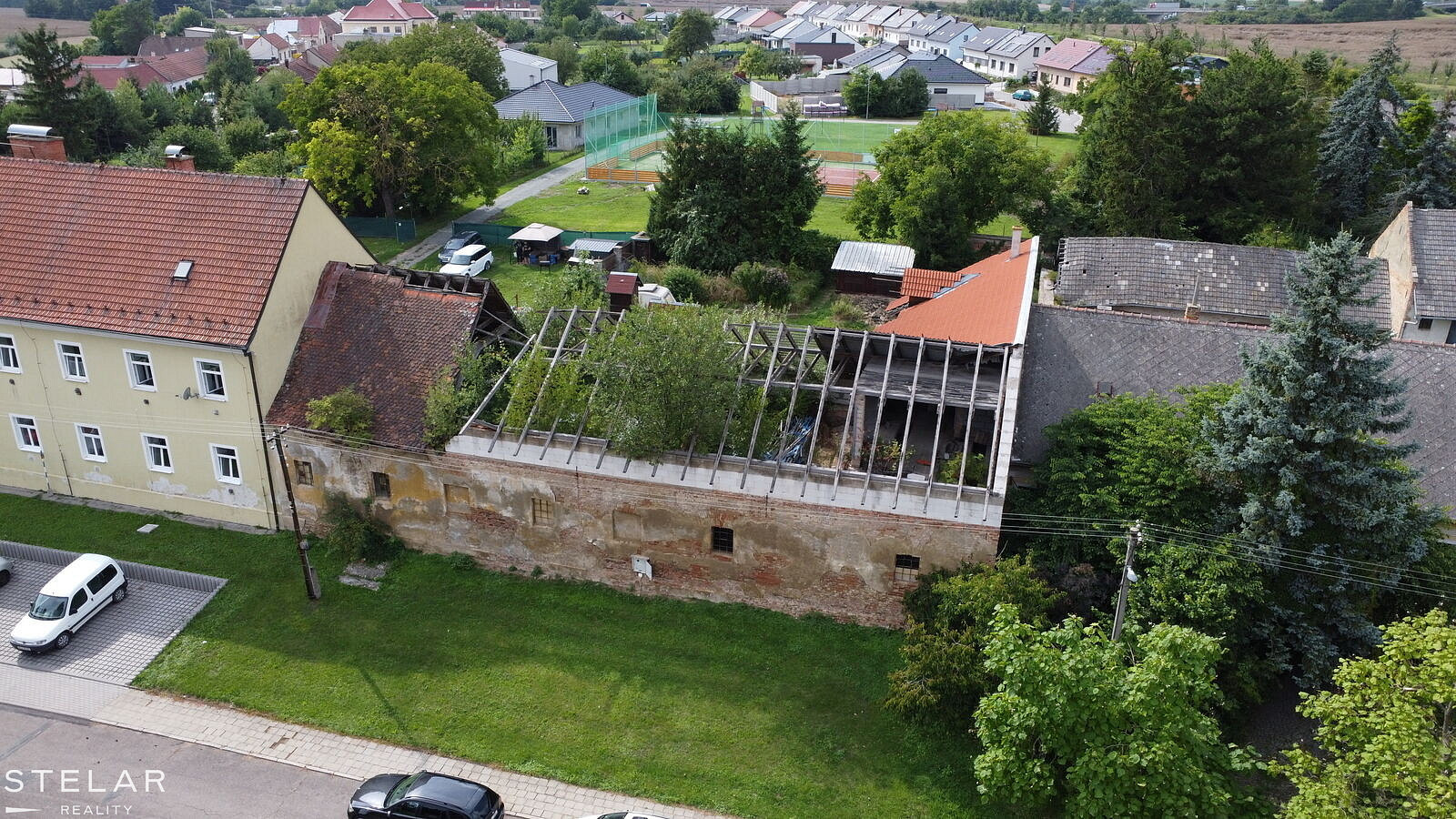 Prodej domu 260 m² s pozemkem 1 419 m² - View 5