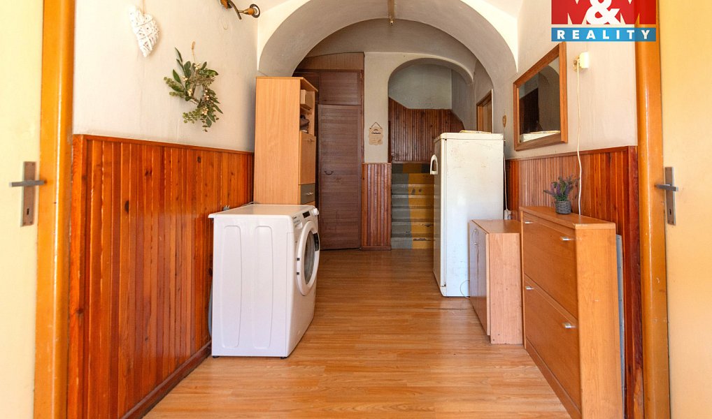 Prodej domu 260 m² s pozemkem 430 m², Radonice – náhled fotky 3