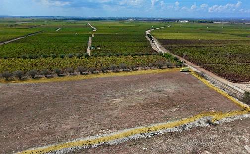 Prodej stavebního pozemku 8 000 m², Mandurie, Apulie, Itálie