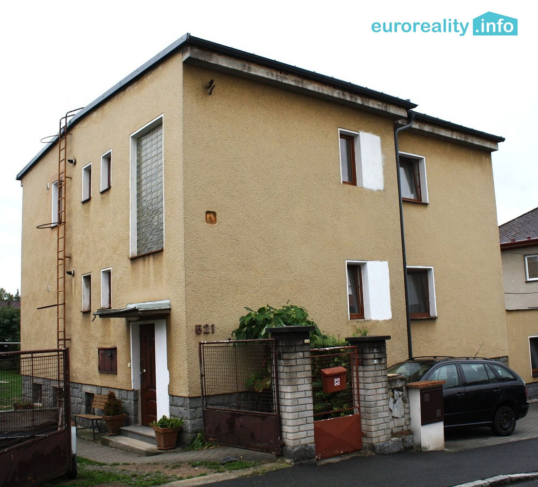 Prodej domu 247 m² s pozemkem 704 m²