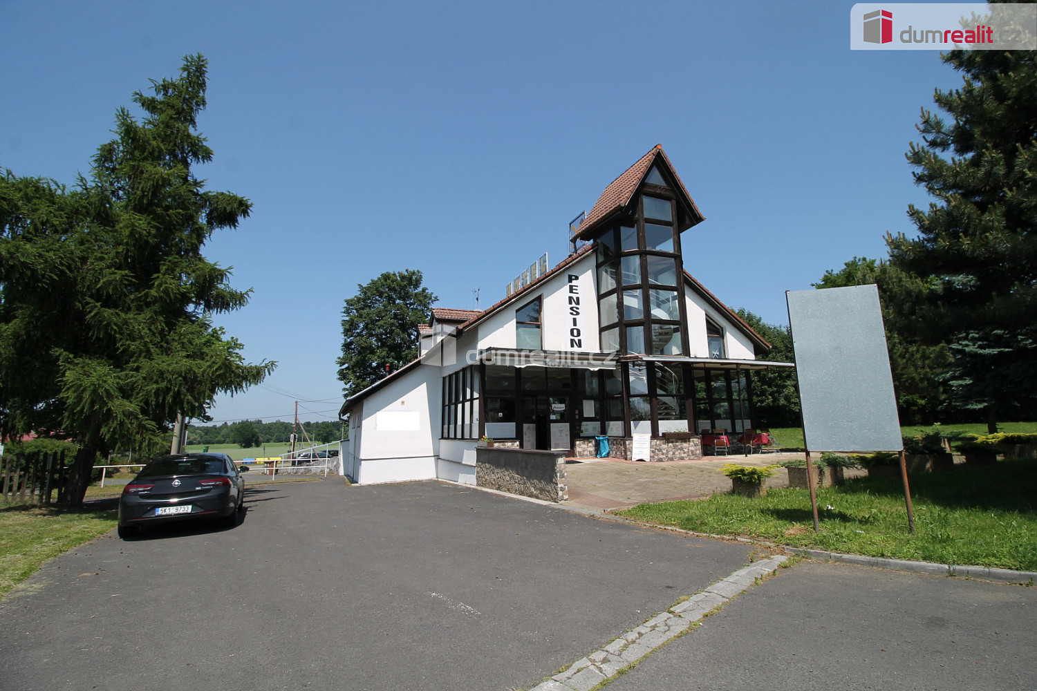 Prodej ubytovacího objektu 700 m² — photo 2
