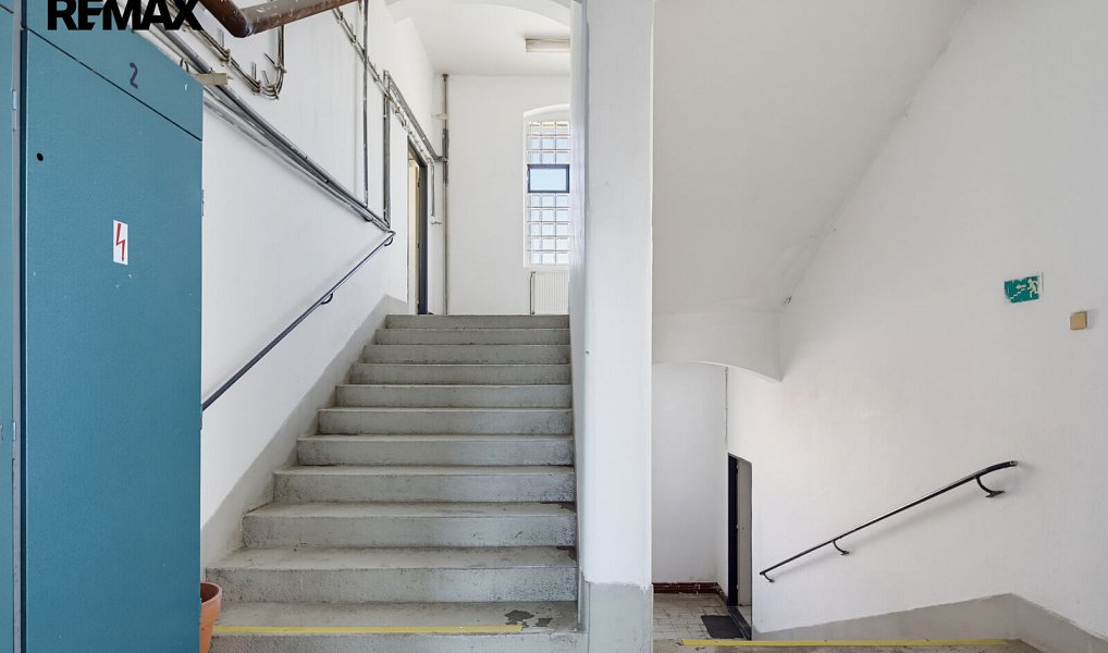 Prodej výrobních prostor 2 350 m², Aš – náhled fotky 24