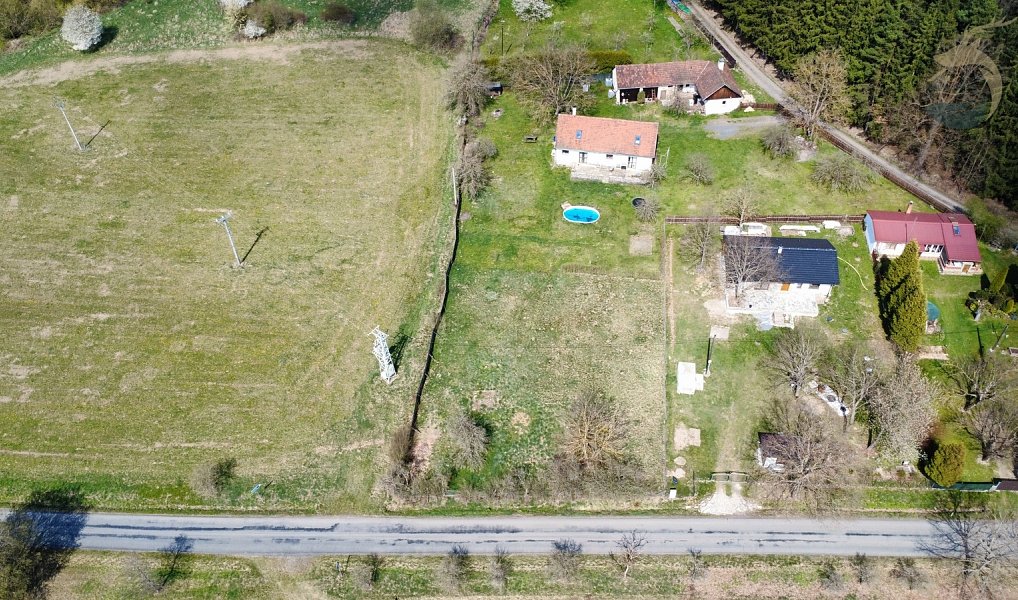 Prodej stavebního pozemku 1 100 m², Švihov – náhled fotky 5