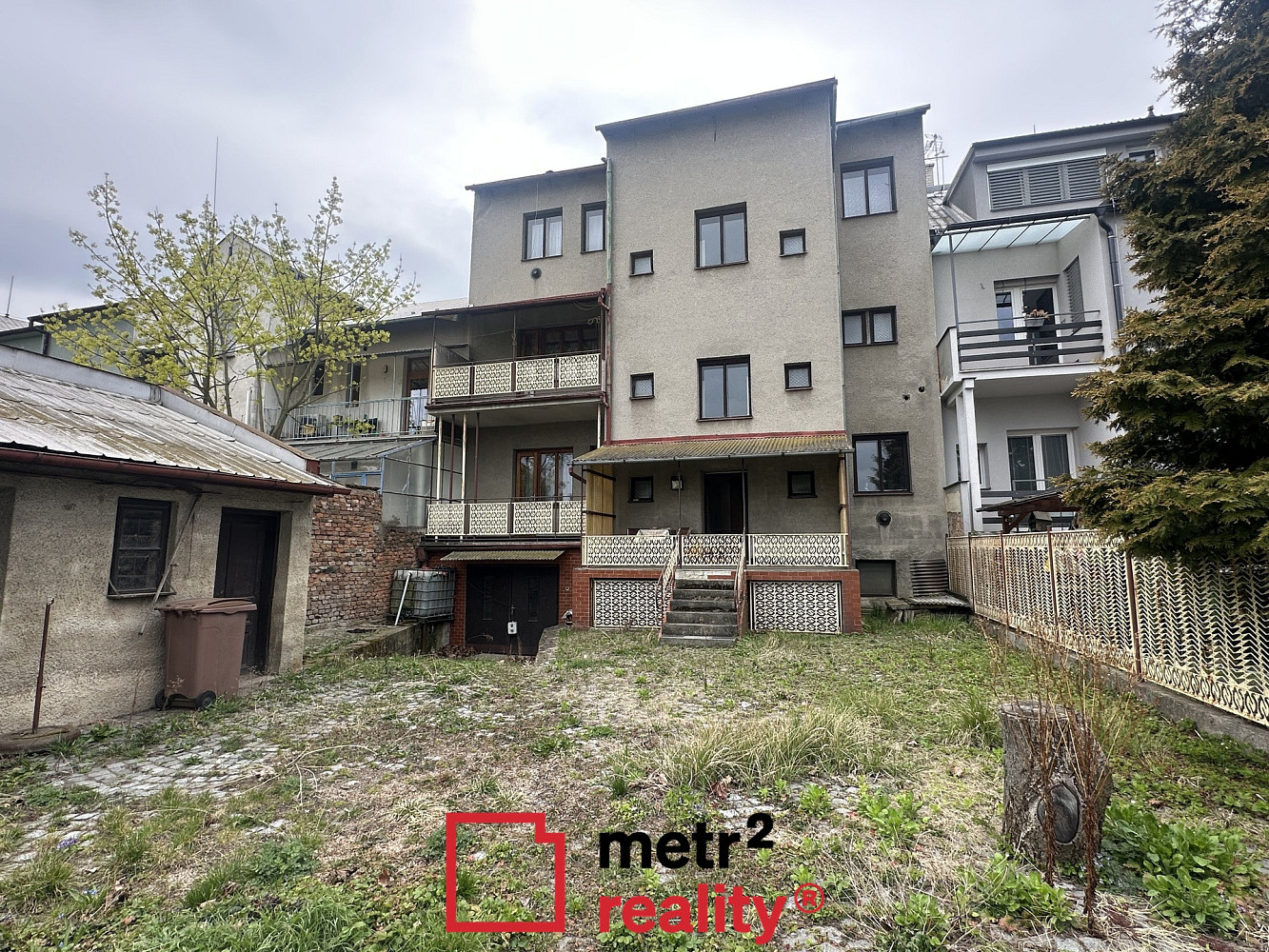 Prodej domu 300 m² s pozemkem 806 m² – fotografie 2