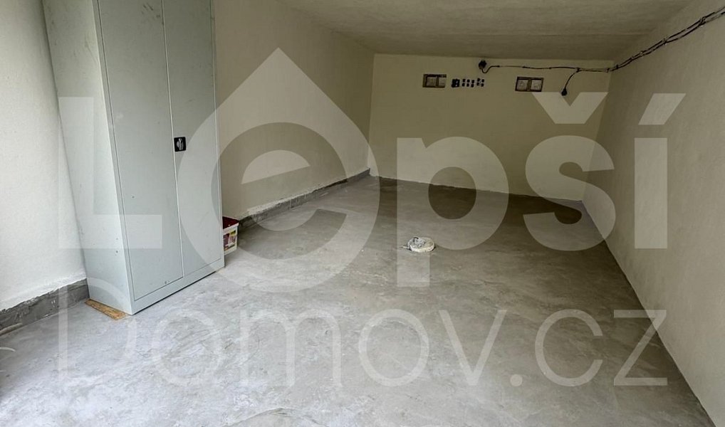 Prodej garáže 23 m2 u Rybníčku v Jeseníku, Jeseník – náhled fotky 3