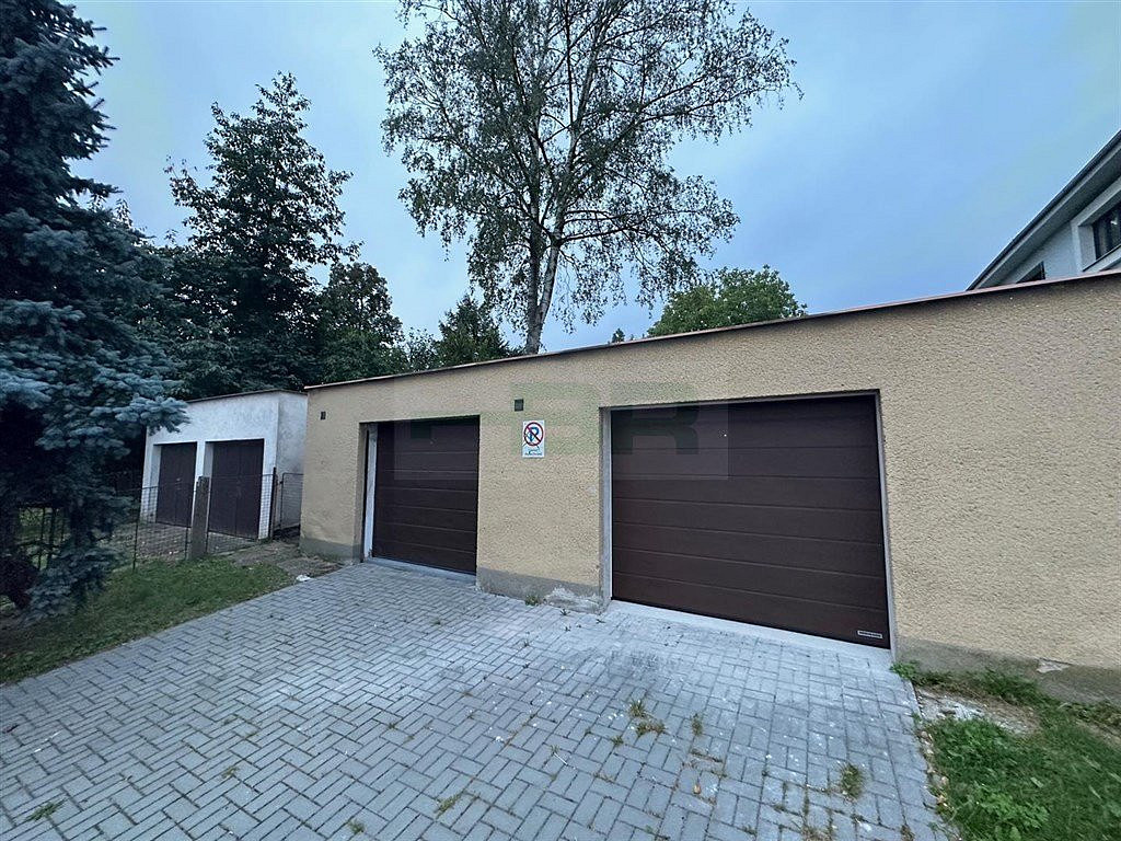 Prodej garáže (prostoru pro podnikání), 26 m2, Litomyšl