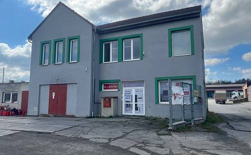 Pronájem kanceláře 211 m²