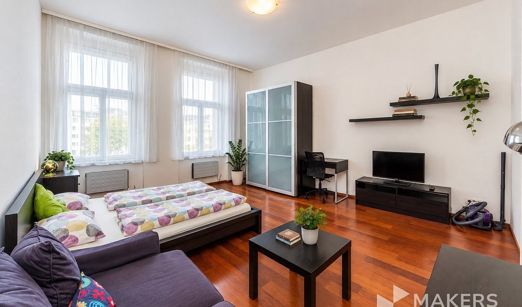 Prodej ubytovacího objektu 190 m², Praha – náhled fotky 4