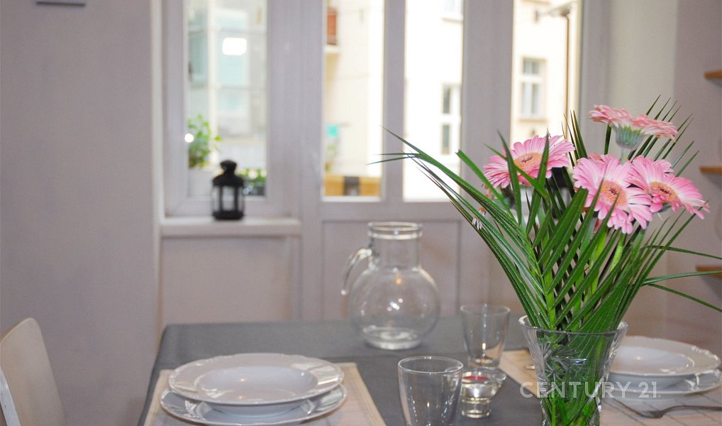 Pronájem bytu 3+kk 87 m², Praha – náhled fotky 2
