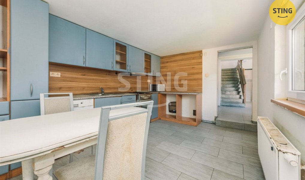 Prodej domu 200 m² s pozemkem 1 235 m², Staré Hradiště – náhled fotky 3