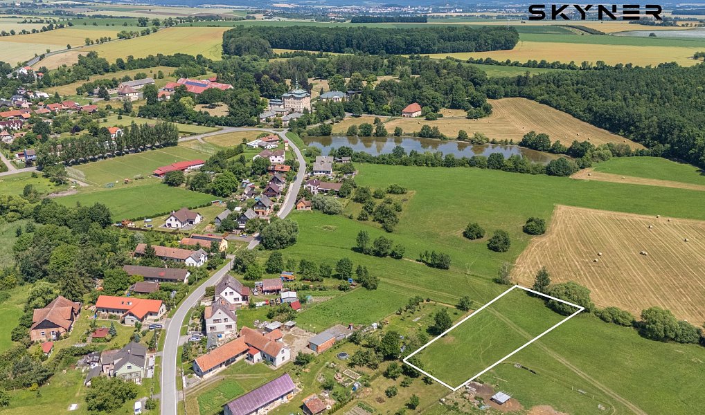Prodej stavebního pozemku 7 056 m², Jičíněves – náhled fotky 7