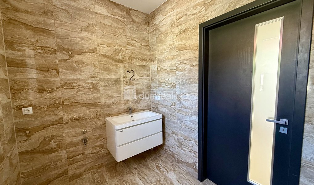 Prodej domu 190 m² s pozemkem 453 m², Velká Hleďsebe – náhled fotky 21