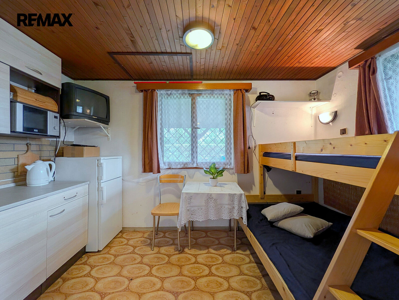 Prodej chaty/chalupy 16 m² s pozemkem 273 m² – fotografie 2