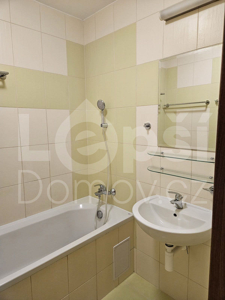 Pronájem bytu 3+1 78 m² – fotografie 3