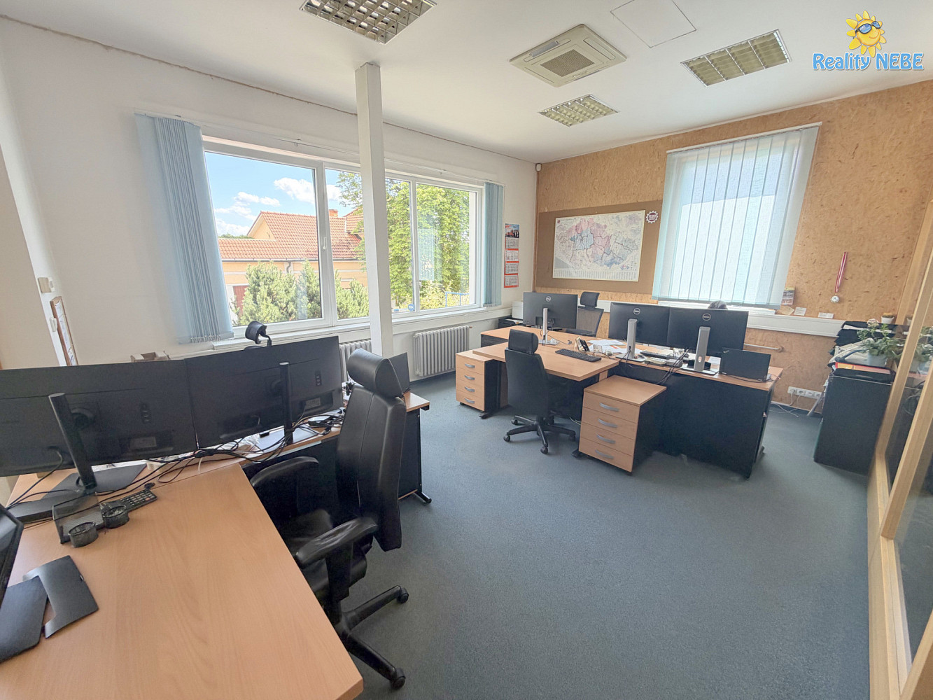 Pronájem kanceláře 368 m² – fotografie 5