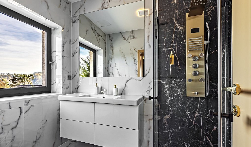 Prodej domu 378 m² s pozemkem 1 166 m², Králův Dvůr – náhled fotky 18