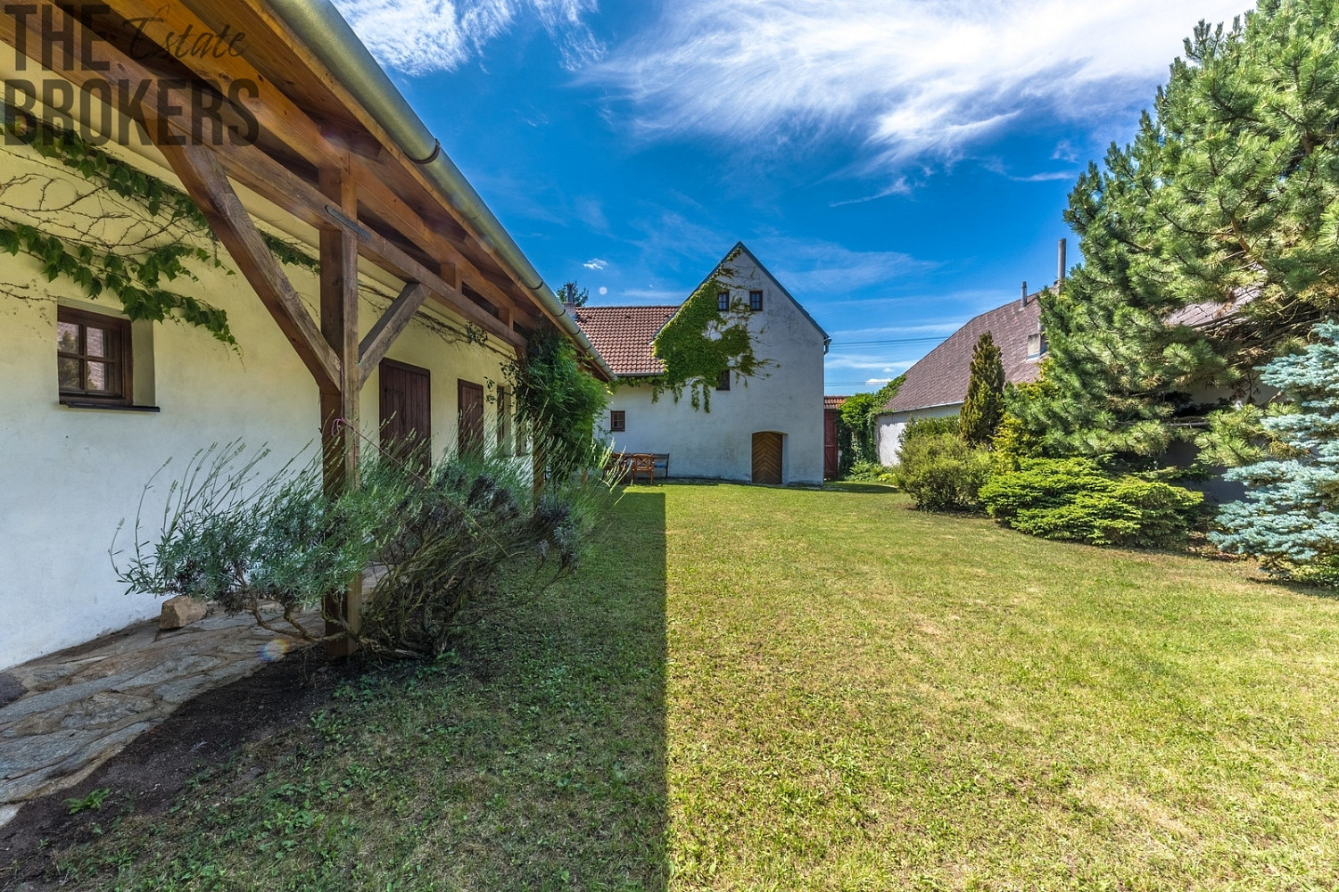 Prodej domu 250 m² s pozemkem 1 313 m² — photo 3