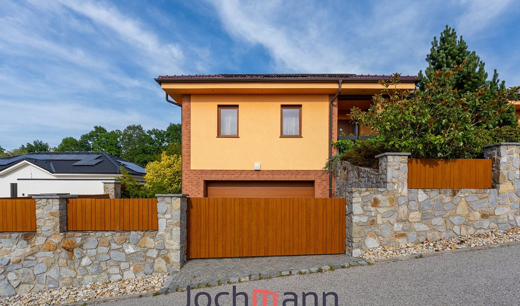 Prodej domu 274 m² s pozemkem 1 138 m², Rudolfov – náhled fotky 25