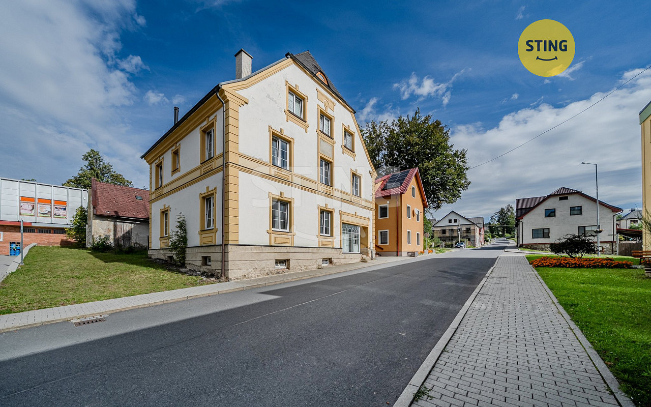 Prodej domu 428 m² s pozemkem 1 534 m²