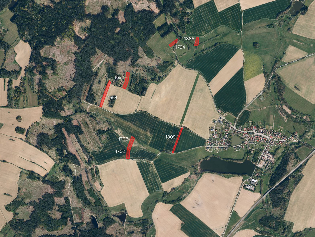 Prodej pole 28 210 m²