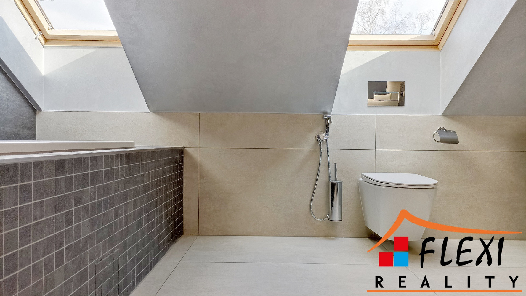 Pronájem bytu 2+kk 65 m² – fotografie 3